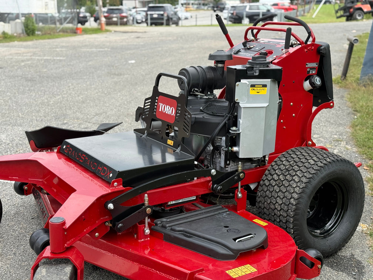 Toro GrandStand® HDX 72 in. 37 hp 993 cc EFI with Oil Guard (72517)